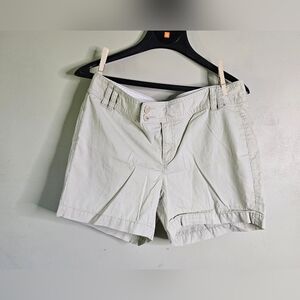 💜Banana Republic  Est.1978 Short Size 8, Color Beige 💚